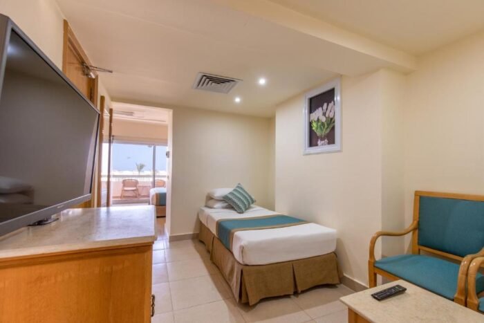 Long Beach Resort Hurghada - Image 6