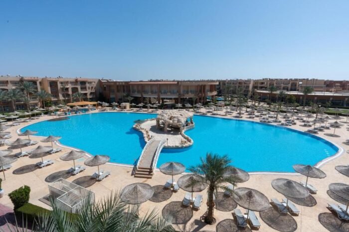 Parrotel Lagoon  Resort - Image 2